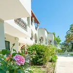 호텔 Vassilis Paradise Garden 3*